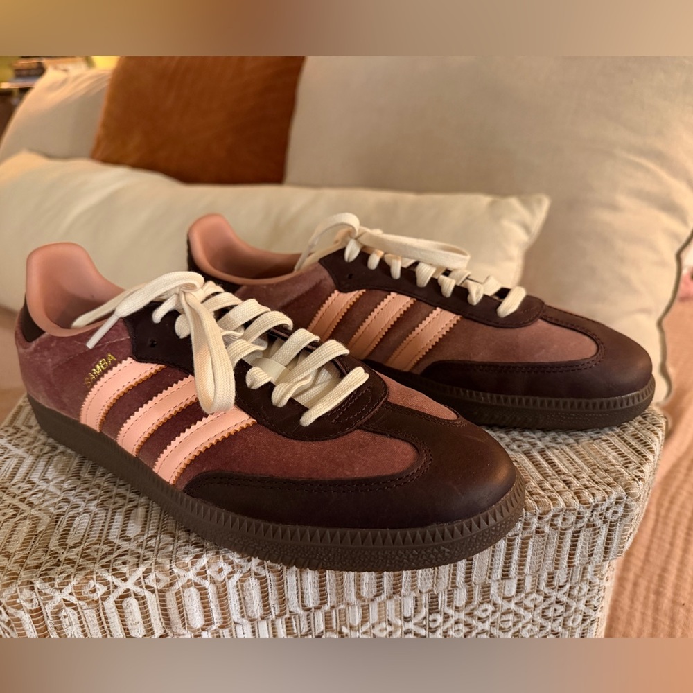 Adidas Samba Women's Two-Tone Sneakers in Pink and Purple never worn